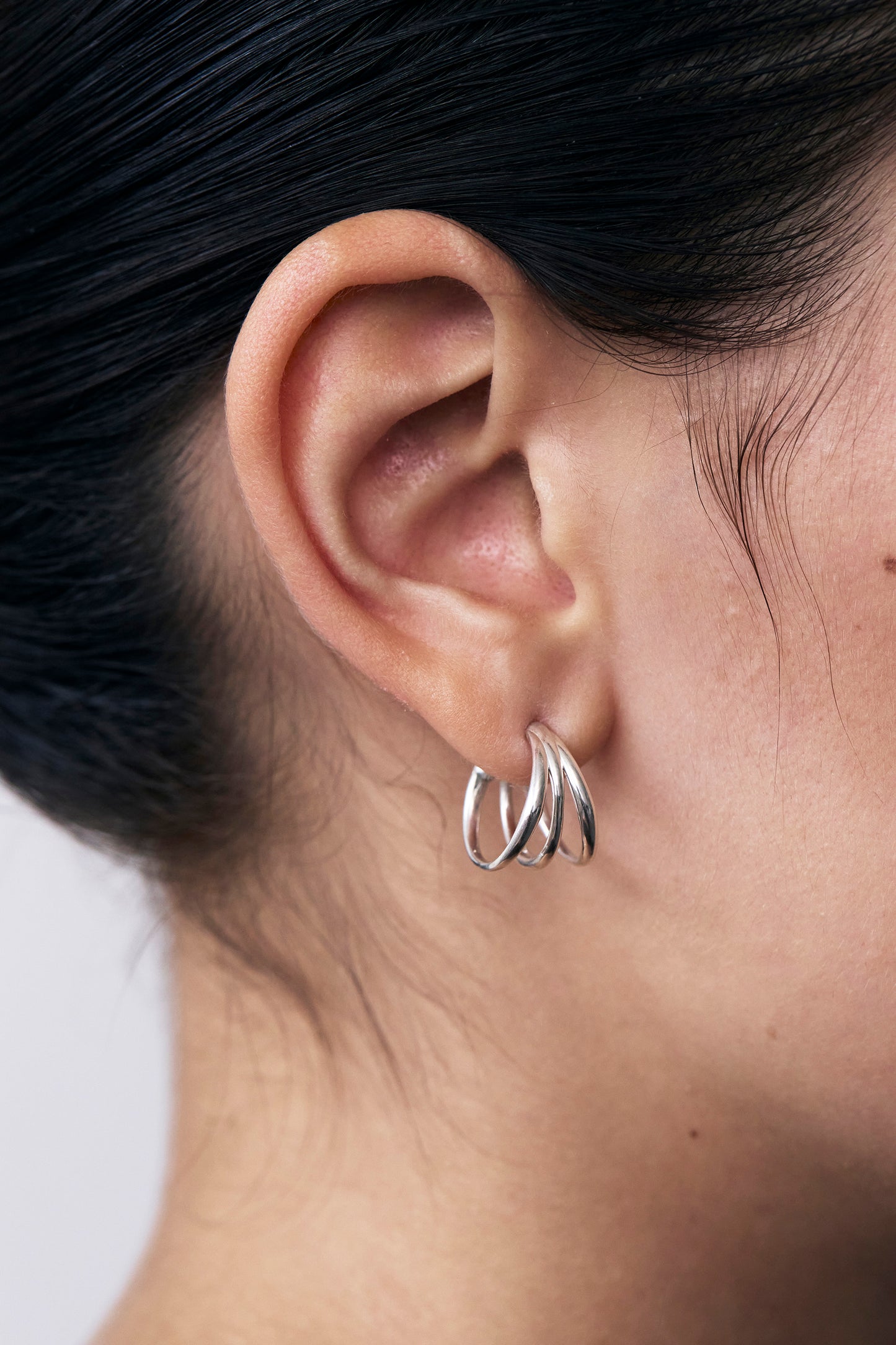 sumuk  line small pierce