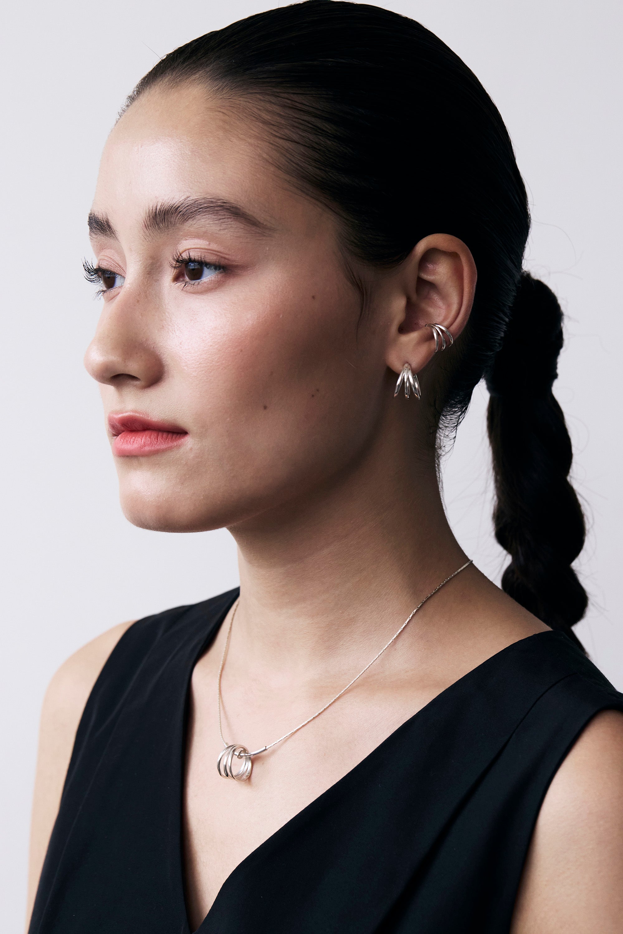 sumuk line small pierce｜シルバー925ピアス｜水墨アートデザイン