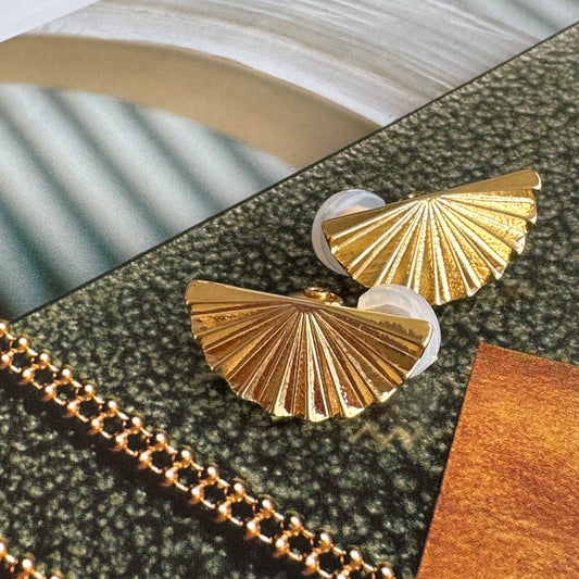 Radiant Fan Earrings｜ラディアントファンイヤリング　エアフィット