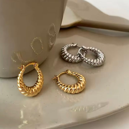 Twisted Hoop Pierce　ツイステッドフープピアス